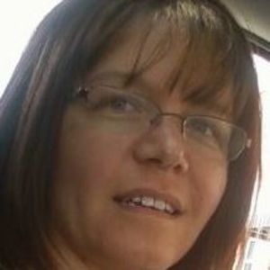 Meet your Posher, Leona